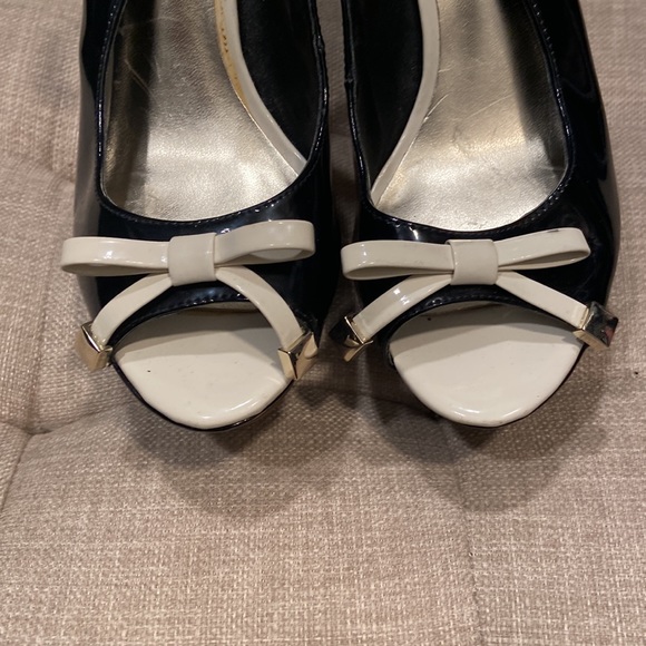 Guess platform high heel shoe - Picture 6 of 7